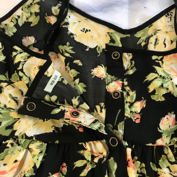 Kimchi Blue Coco Loco Black & Yellow Floral Romper - Picture 8 of 8